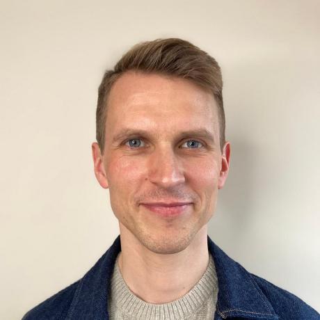 Photo of Drew Neil